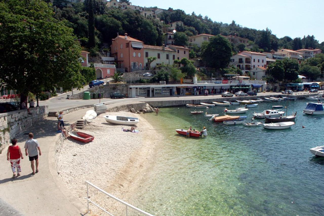 Apartments With A Parking Space Rabac, Labin - 2340 מראה חיצוני תמונה