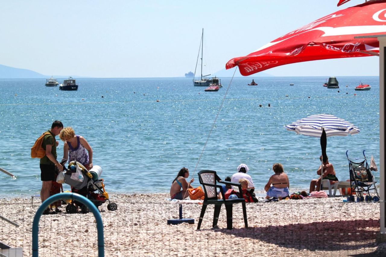 Apartments With A Parking Space Rabac, Labin - 2340 מראה חיצוני תמונה