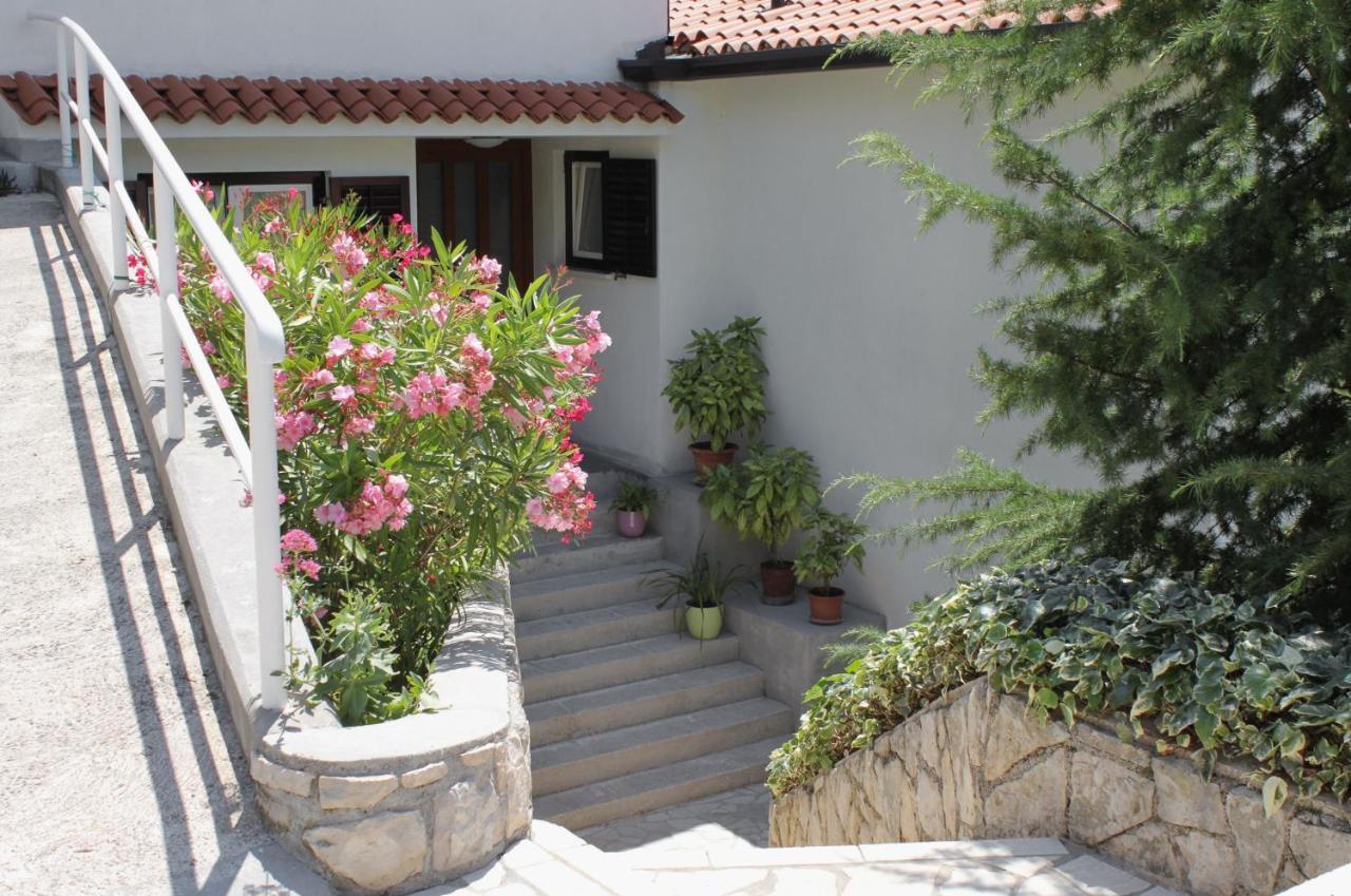 Apartments With A Parking Space Rabac, Labin - 2340 מראה חיצוני תמונה